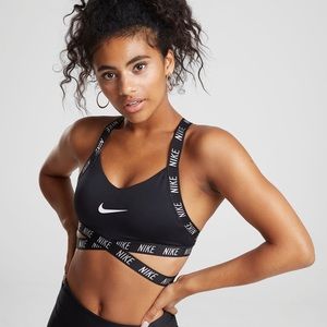 Nike Indy Logo Sporta Bra